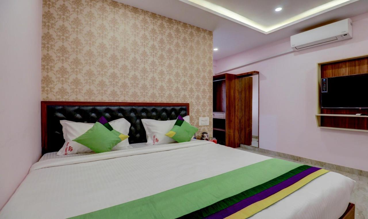 Treebo Three Street Inn Bangalore Bagian luar foto